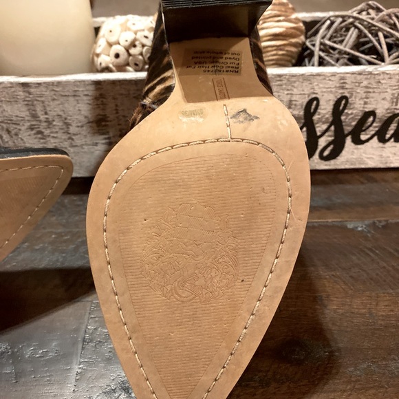 Vince Camuto ankle mohair leopard boots - Picture 5 of 10